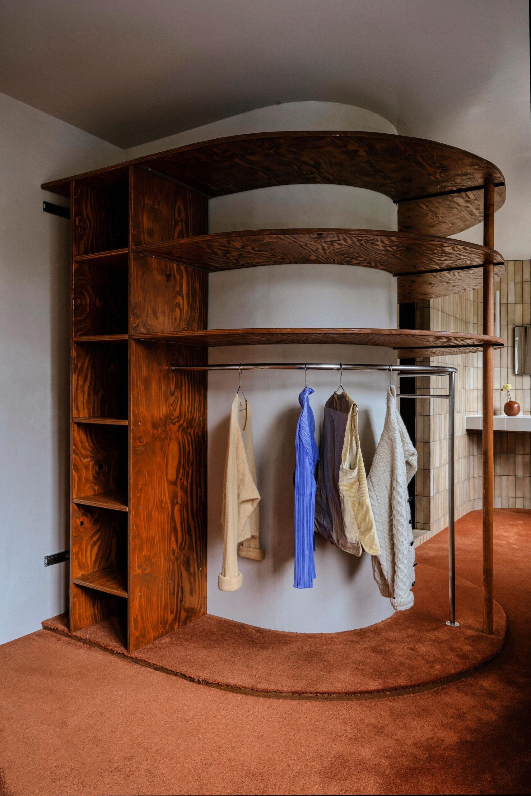 Kleiderschrank Für Kleine Räume: Fünf Platzsparende Ideen | Ad Magazin for Kleiderschrank Design