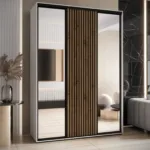 Kleiderschrank Mina Mit Schiebetüren Und Spiegel, In Weiß/Eiche for Kleiderschrank Spiegel Schiebetüren