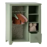 Maileg - Mini-Kleiderschrank Aus Holz - Mintgrün | Smallable with Mini Kleiderschrank